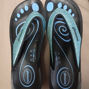 AEROSOLES Teal Glitter Comfort Flip-Flop Sandals